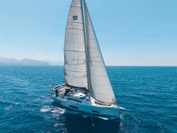 Dufour 470 in Castellammare di Stabia / Marina di Stabia thumbnail 10