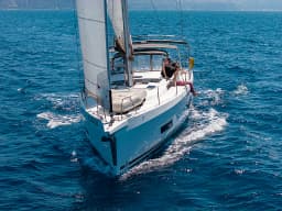 Dufour 470 in Castellammare di Stabia / Marina di Stabia thumbnail 12
