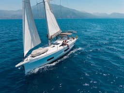 Dufour 470 in Castellammare di Stabia / Marina di Stabia thumbnail 13