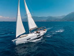 Dufour 470 in Castellammare di Stabia / Marina di Stabia thumbnail 6