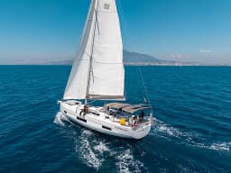 Dufour 470 in Castellammare di Stabia / Marina di Stabia thumbnail 7