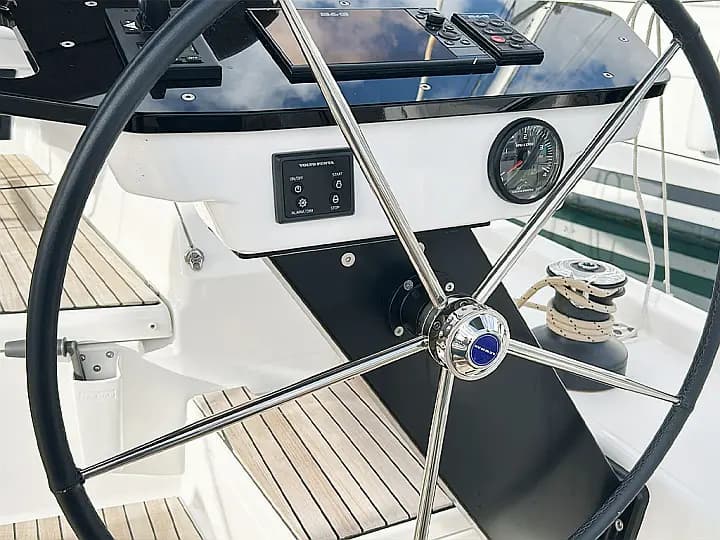 Dufour 470 in Mallorca / Palma de Mallorca / La Lonja Marina Charter - Photo 5