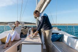 Dufour 470 in Mallorca / Palma de Mallorca / La Lonja Marina Charter thumbnail 6