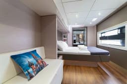 Aventura 50 MY in Athens / Alimos Marina thumbnail 14