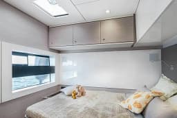 Aventura 50 MY in Athens / Alimos Marina thumbnail 4