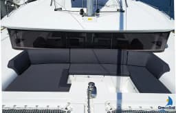 Lagoon 450 Fly in Paros port thumbnail 14