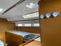 Sun Odyssey 519 in Sal / Palmeira / Sal Harbour thumbnail 21