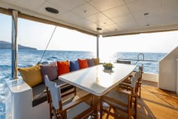 Motoryacht in Göcek Mucev Marina thumbnail 23
