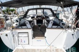 Hanse 415 in Lavrion Main Port thumbnail 16