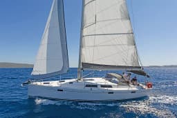 Hanse 415 in Lavrion Main Port thumbnail 22