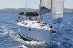 Hanse 415 in Lavrion Main Port thumbnail 24