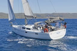 Hanse 415 in Lavrion Main Port thumbnail 3