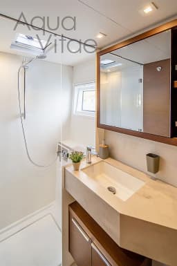 Lagoon 46 in Athens / Alimos Marina thumbnail 19