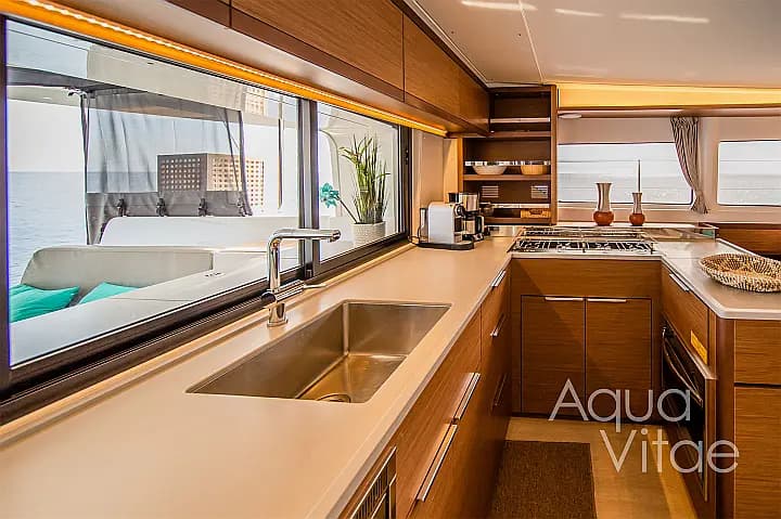 Lagoon 46 in Athens / Alimos Marina - Photo 4