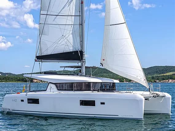Lagoon 42 in San Vincenzo / Marina di San Vincenzo - Photo 1