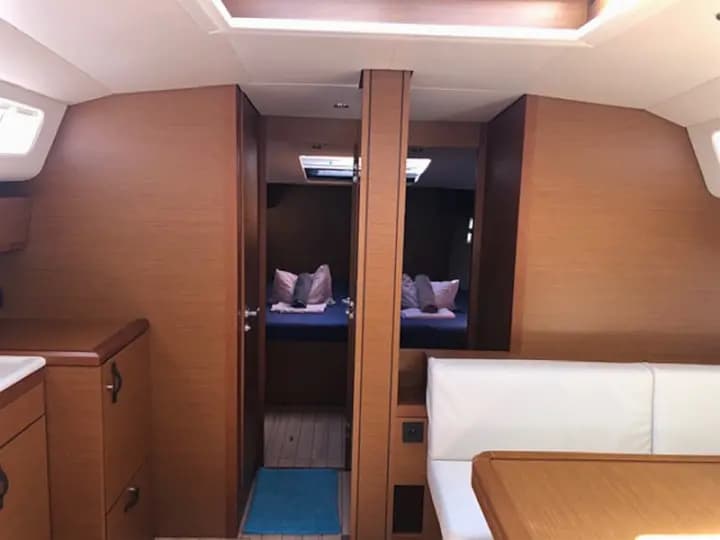 Jeanneau 54 in Tenerife / Las Galletas / Marina del Sur - Photo 4