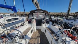 Sun Odyssey 379 in Saint-Quay-Portrieux / Port d'Armor thumbnail 15