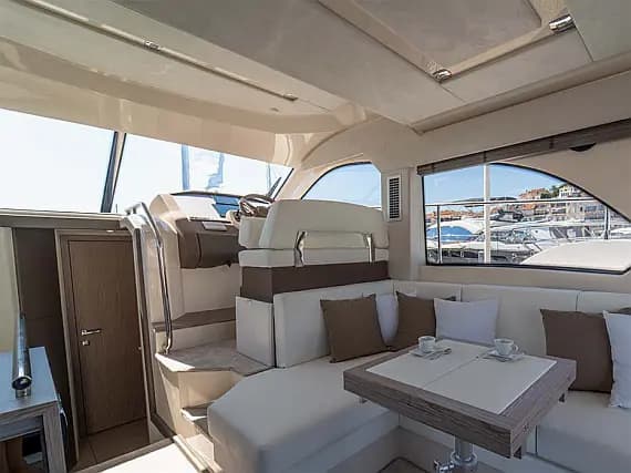 Sessa Fly 42 in Sukošan / D-Marin Dalmacija Marina - Photo 3