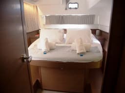 Lagoon 42 in Lavrion Main Port thumbnail 5