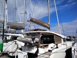 Lagoon 42 in Lavrion Main Port thumbnail 9