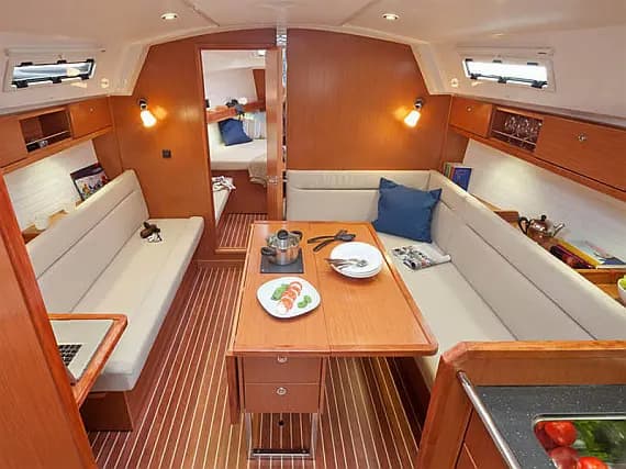 Bavaria Cruiser 36 in Lemmer - Photo 3