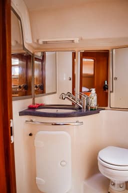 Bavaria 46 in Kavala thumbnail 11