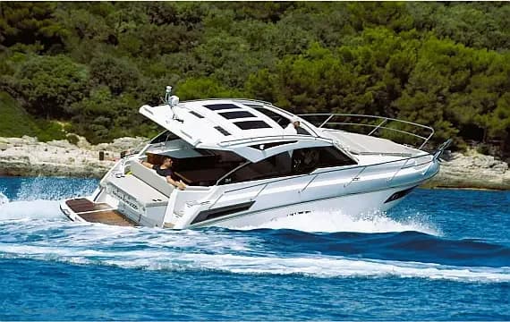Grandezza 34 OC in Trogir / SCT Marina Trogir - image 1