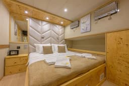 Motoryacht in Fethiye port thumbnail 5