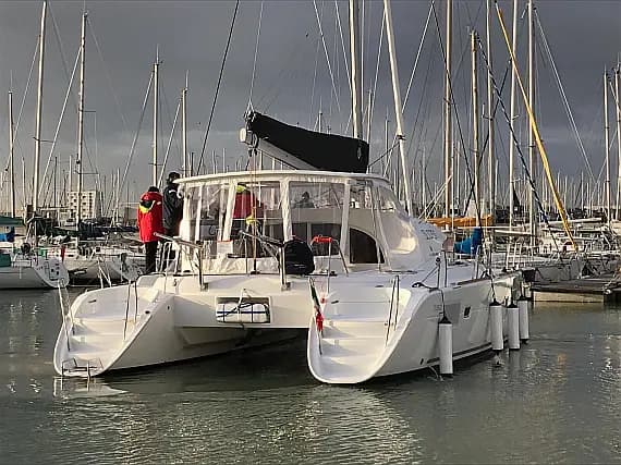 Lagoon 380 in Sardinia / Portisco / Cala dei Sardi - Photo 1
