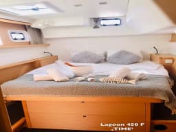 Lagoon 450 in Sukošan / D-Marin Dalmacija Marina thumbnail 4