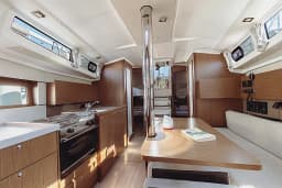 Oceanis 38.1 in Marmaris / Netsel Marmaris Marina thumbnail 16