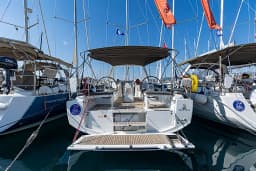 Oceanis 38.1 in Marmaris / Netsel Marmaris Marina thumbnail 5