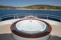 Motoryacht in Rogoznica / Marina Frapa thumbnail 13
