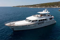 Motoryacht in Rogoznica / Marina Frapa thumbnail 23