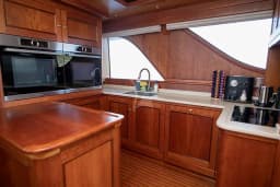 Motoryacht in Rogoznica / Marina Frapa thumbnail 33