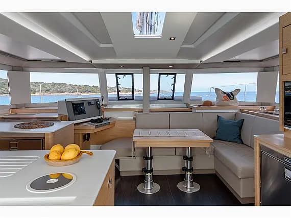Astréa 42 in Sardinia / Cannigione - Photo 3