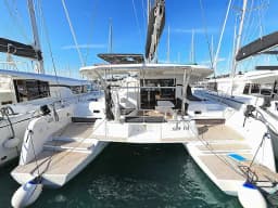 Lagoon 42 in Sukošan / D-Marin Dalmacija Marina thumbnail 17