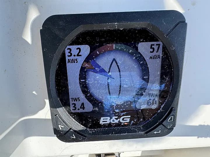 Oceanis 38 in Sukošan / D-Marin Dalmacija Marina - Photo 5