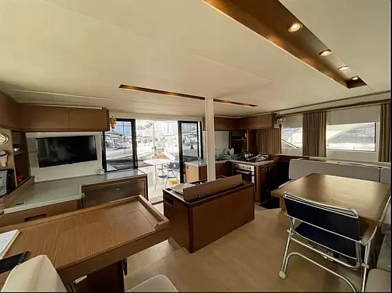 Lagoon 50 in Athens / Alimos Marina - Photo 3