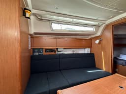 Bavaria Cruiser 34 in Athens / Alimos Marina thumbnail 10