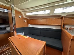 Bavaria Cruiser 34 in Athens / Alimos Marina thumbnail 11