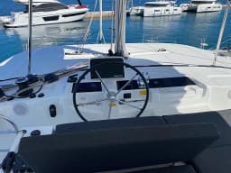 Lagoon 46 in Sardinia / Portisco / Cala dei Sardi thumbnail 8
