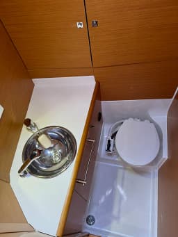 Sun Odyssey 409 in Hjellestad Marina thumbnail 13
