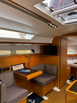 Sun Odyssey 409 in Hjellestad Marina thumbnail 14