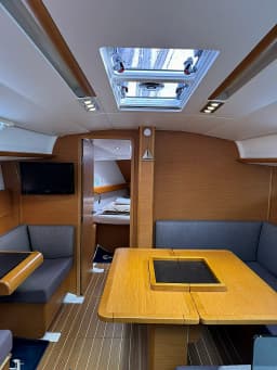 Sun Odyssey 409 in Hjellestad Marina thumbnail 15