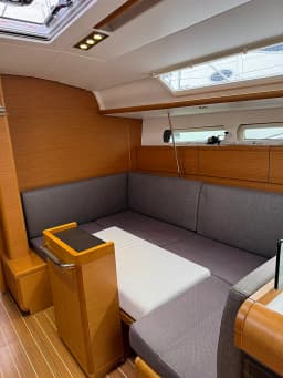 Sun Odyssey 409 in Hjellestad Marina thumbnail 16