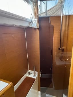 Sun Odyssey 409 in Hjellestad Marina thumbnail 9