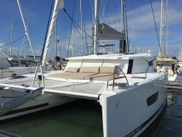 Lucia 40 in Ibiza / Marina Port Ibiza thumbnail 3