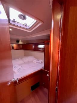 Oceanis 54 in Lavrion Main Port thumbnail 14