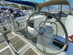 Jeanneau 53 in Sardinia / Portisco / Marina di Portisco thumbnail 11